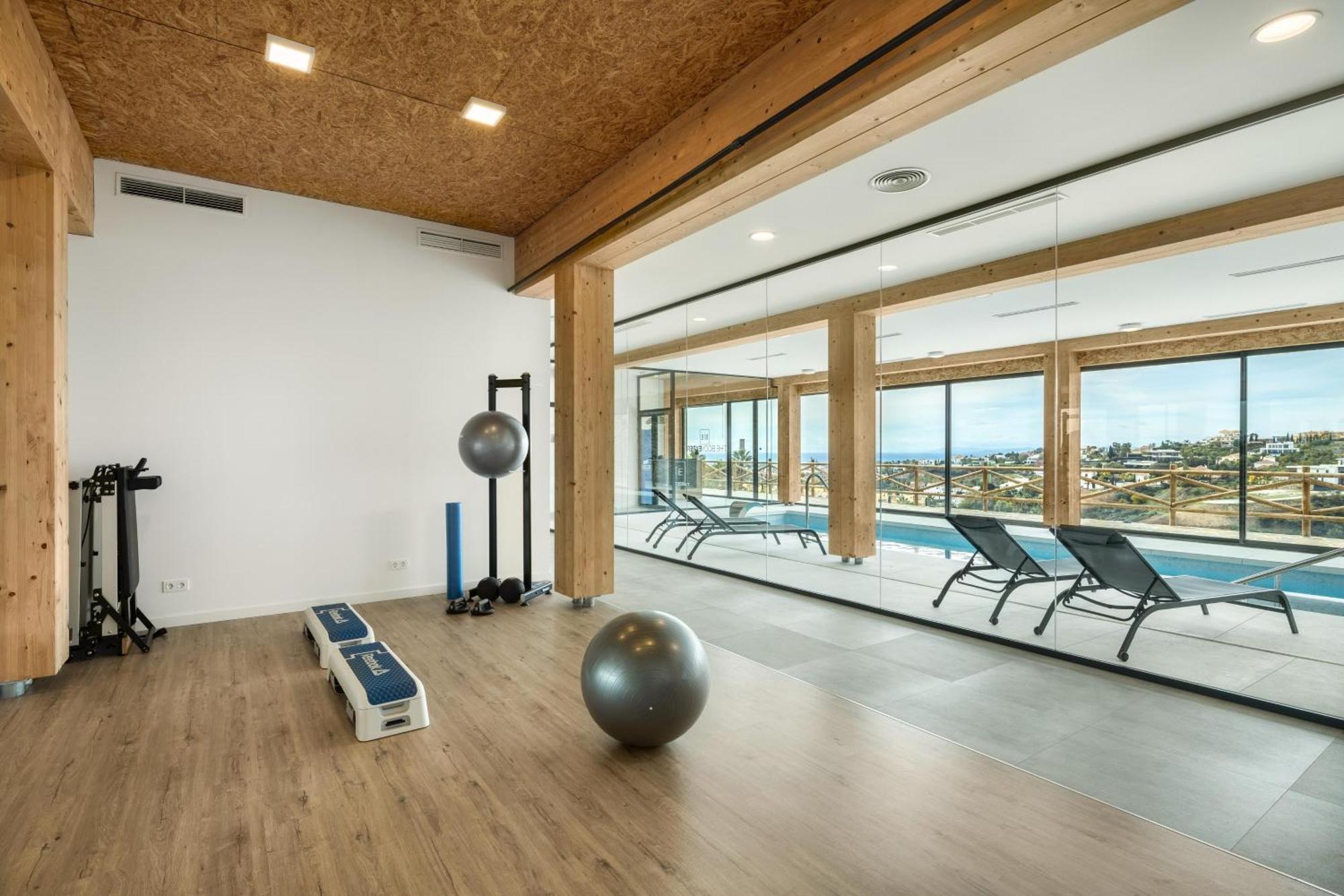 Апартаменти Oceanview Luxury Penthouse Естепона Екстер'єр фото